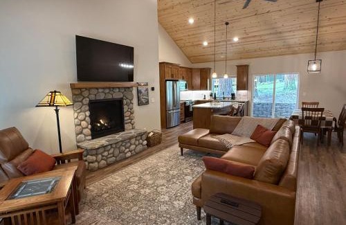 Yosemite National Park House | Black Bear Bungalow