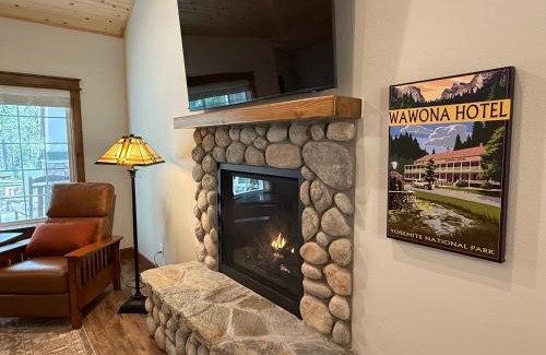 Yosemite National Park House | Black Bear Bungalow