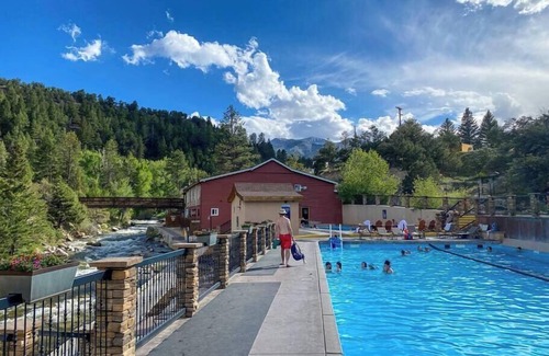 Howard House | Black Bear Lodge 6 Su
