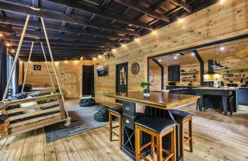 Rocky Grove House | Black Bear Lodge - Fire Pit - Hot Tub