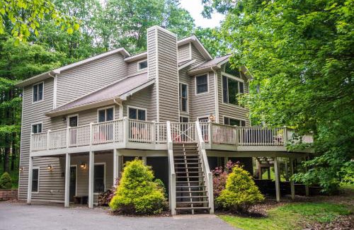 Blakeslee House | Black Bear Lodge