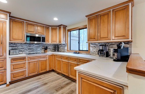 Black Butte Ranch House | Black Butte Ranch-GM on 7th Hole. Major Upgrades! Ranch Favorite!