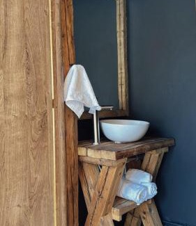 Vartop House | Black Chalet