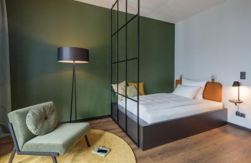 Bruhl-Guterbahnhof Apartment | Black F House - Serviced Apartments
