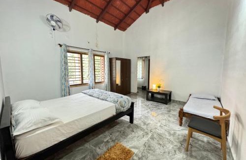 Sangameswarpet House | Black Hill Homestay Hededalu