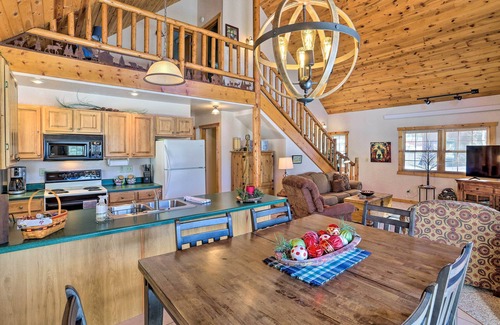 Lead Cabin | Black Hills Cabin ~ 2 Mi to Terry Peak!