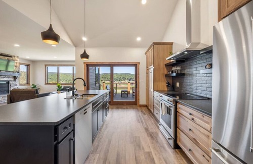 Sturgis House | Black Hills Haven: Serene Retreat Near Deadwood & Boulder Canyon Golf Club