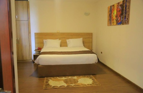 Nifas Silk-Lafto Hotel | Black Horse Hotel Apartment