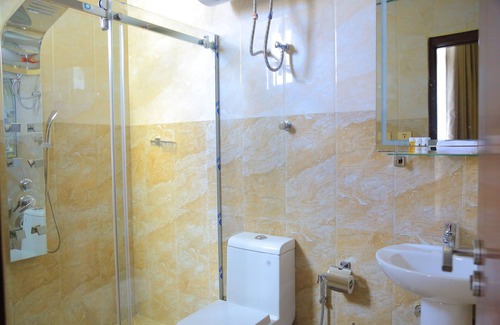 Nifas Silk-Lafto Hotel | Black Horse Hotel Apartment