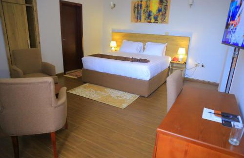 Kirkos Hotel | Black Horse Hotel