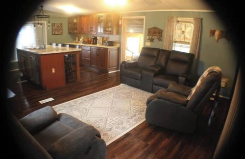 Gallatin County Cabin | Black Ridge Cabin LLC