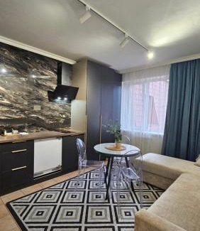 Mukachevo Apartment | Black Room Apartment