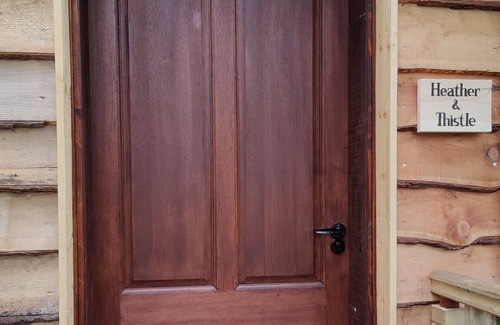 Letterfinlay Apartment | Black Sheep Hotels Cabins - Heather and Thistle
