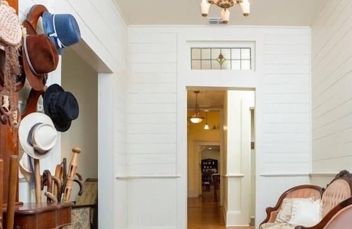 Lindale House | Blackberry Manor in Lindale TX