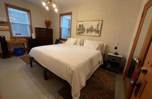 North Glenmore Bed & Breakfast | Blackbird Glen Bed and Breakfast, Glenmore, Kelowna, BC