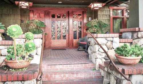 Downtown Napa Bed & Breakfast | Blackbird Inn