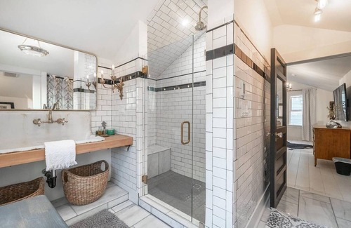 Kenton House | BlackBox Luxurious historic restoration with 5 beds!