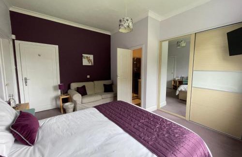 Ayr Bed & Breakfast | Blackburn Villa B&B