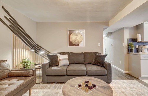 West Colorado Springs House | Blackstone Hideaway! Downtown Lower-Level Apt!