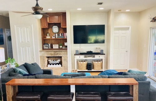 Harold House | Blackwater Bay Getaway