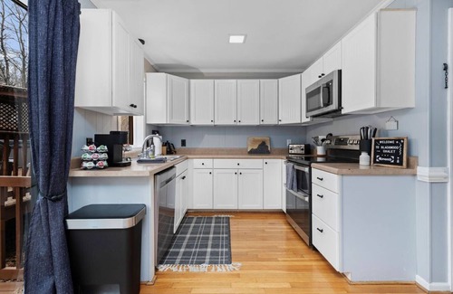 Wintergreen Cabin | Blackwood Chalet