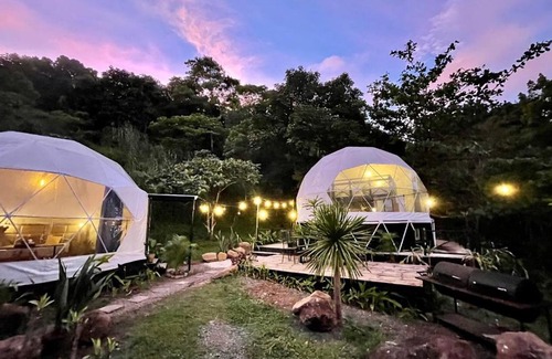 Tanay Villa | Blackwood Nature Villa with Pool and Trail