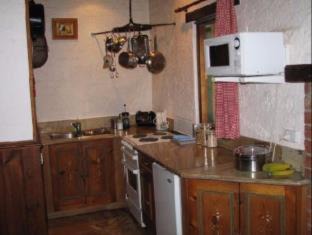 Mole Creek Villa | Blackwood Park Cottages Mole Creek