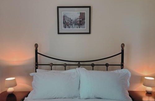 Gigha House | Blaeberry Cottage