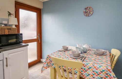Llanllwchaiarn Cottage | Blaenferwig