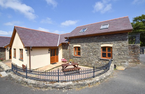 Aberystwyth House | Blaenilar - Two Bedroom House, Sleeps 4
