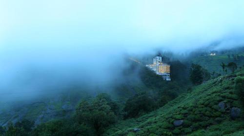 Pallivasal Hotel | Blanket Hotel & Spa