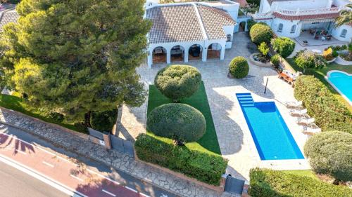 Miami Platja Villa | Blau Mar, 5 bedroom beach villa with private pool Miami Playa Costa Dorada 100m from the beach