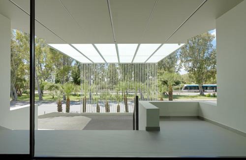 Vari-Voula-Vouliagmeni Hotel | Blazer Suites Hotel