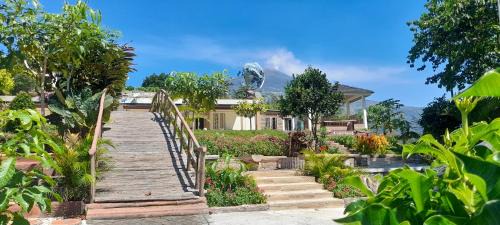 Trawas Hotel | Blessing Hills Family Resort & Hotel