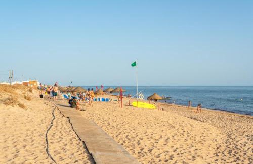 Praia de Faro House | BLife Faya private rooms