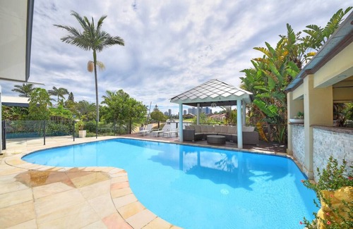 Mermaid Waters House | Bliss On The Water