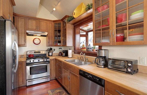 Ocean Park House | Block to the Shore - Amazing Santa Monica Craftsman
