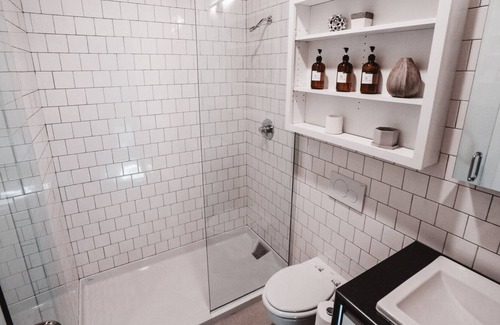 South Perry District Bed & Breakfast | Blockhouse Life
