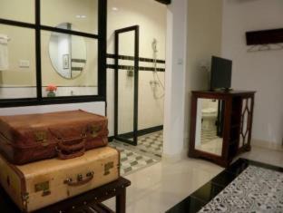 Vientiane Hotel | Bloom Boutique Hotel & Cafe
