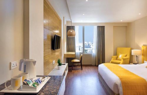 Ranjit Avenue Hotel | Bloom Boutique l Ranjit Avenue