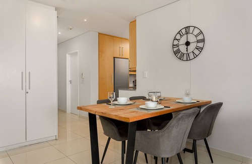 Bloubergstrand Apartment | Blouberg Beachfront 2 Bedroom 2 Bathroom Apartment With a Magnificent Views