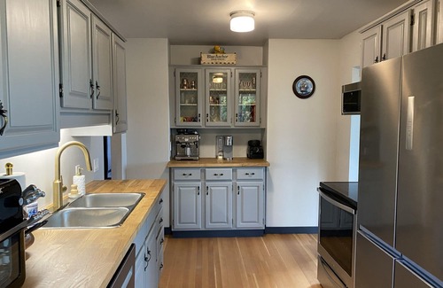 Campbell River House | Blue Anchor Starboard Suite