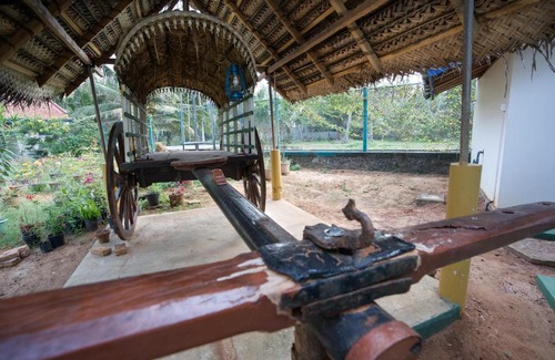 Nattandiya Villa | Blue and Green Resort