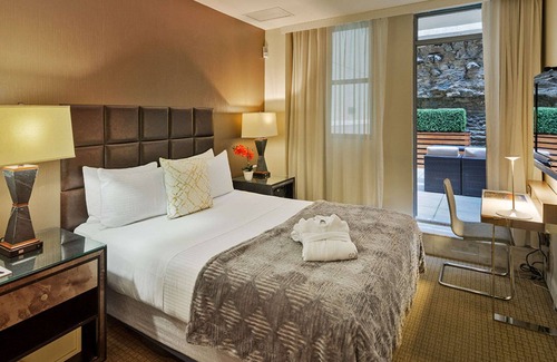 Sutton Place Hotel | Blue Angel Hotel NYC, Ascend Hotel Collection