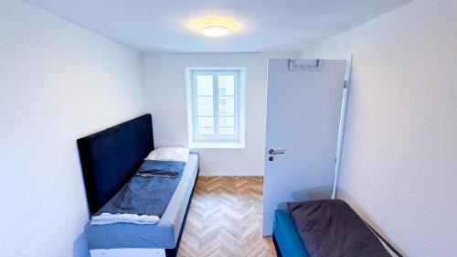 Brugg Apartment | Blue Apartment by Freihofapartments
