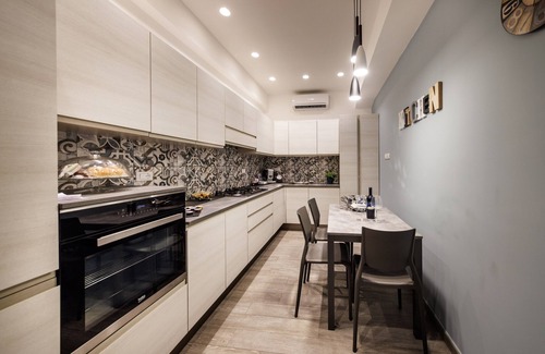 Gazzi House | Blue Apartment Messina