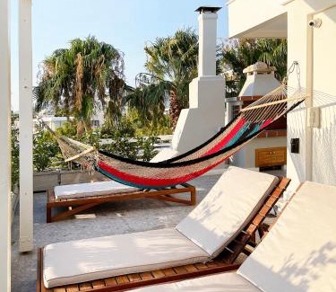 Vouliagmeni Apartment | Blue Bay Vouliagmeni Luxury Apartment