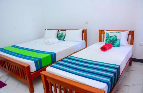 Debarawewa House | Blue Birds Tissa & Yala safari