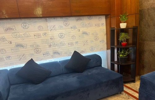 Shivaji Nagar Hotel | Blue Bliss Hotels By PPH Living Infantry Road