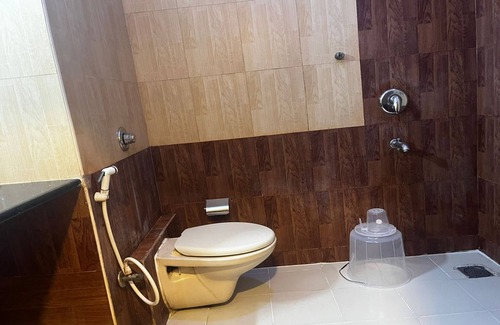 Shivaji Nagar Hotel | Blue Bliss Hotels By PPH Living Infantry Road